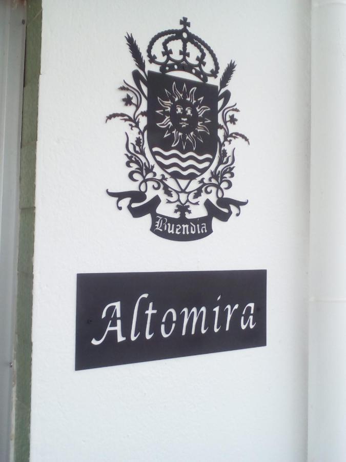 Altomira *